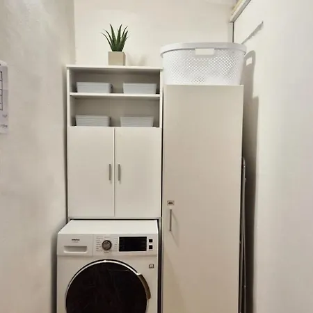 Portakorzo Center شقة
